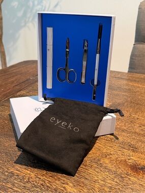 Eyeko 4pc Grooming Kit